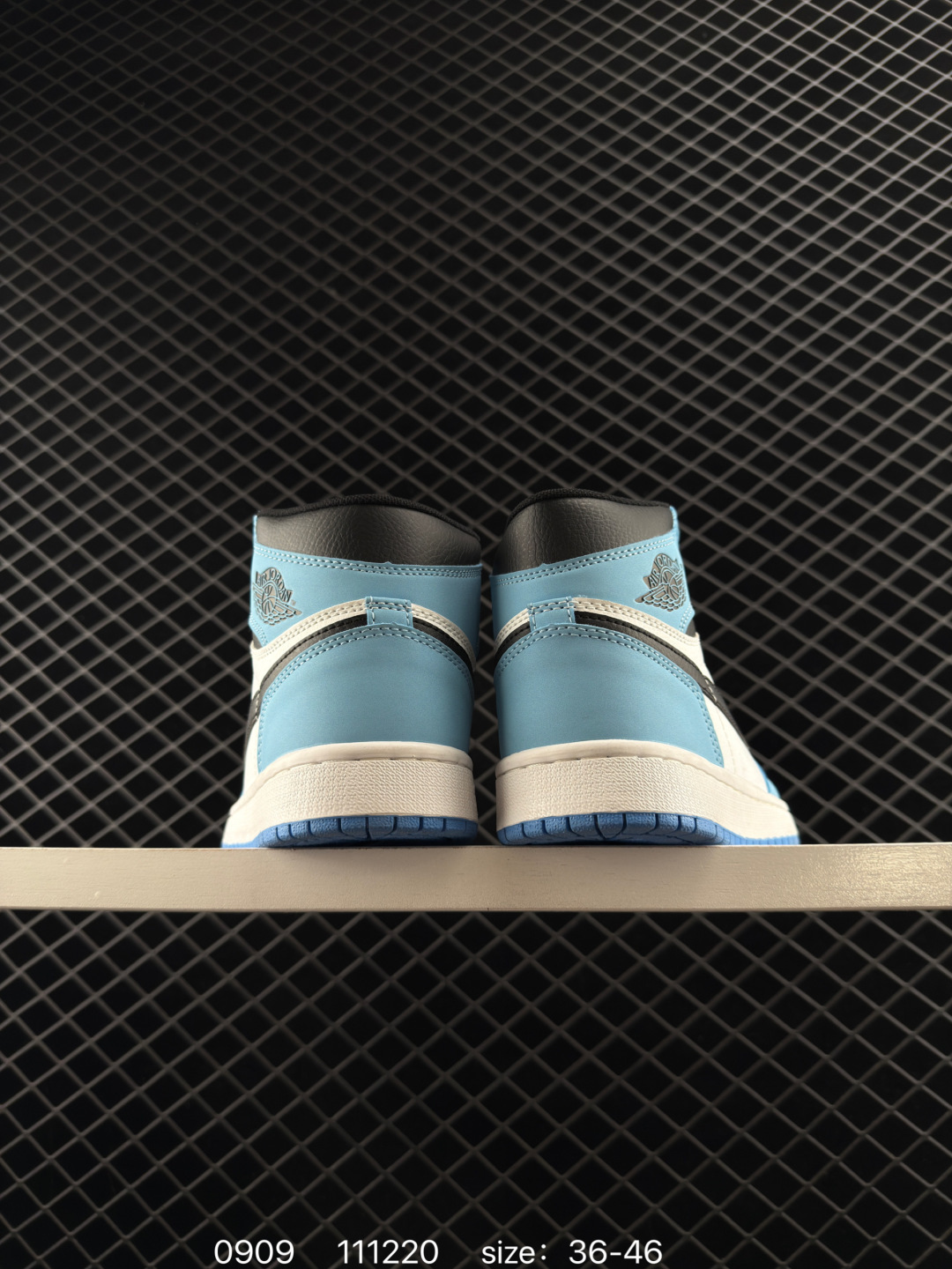 Nike Air Jordan 1 Retro High OG”Black/White“